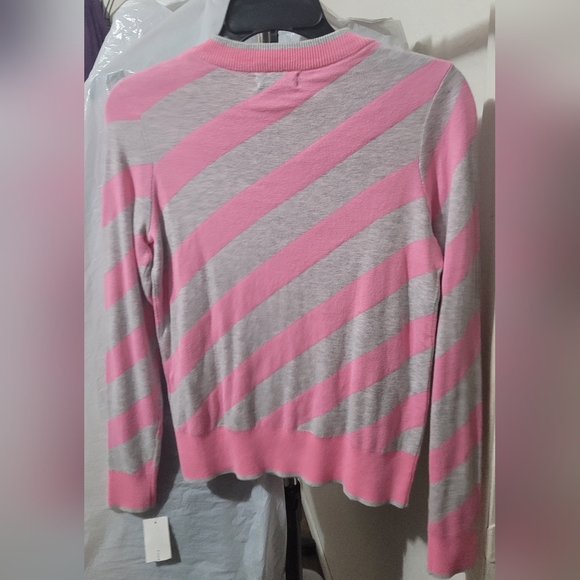 Sweater - Picture 2 of 2